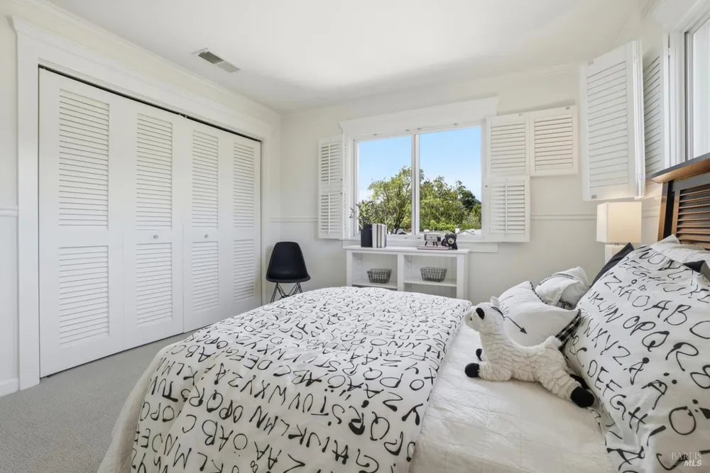 312 Corrillo Dr, San Rafael, CA 94903