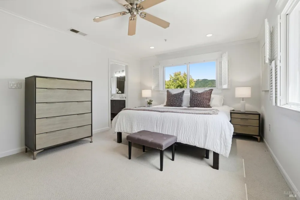 312 Corrillo Dr, San Rafael, CA 94903