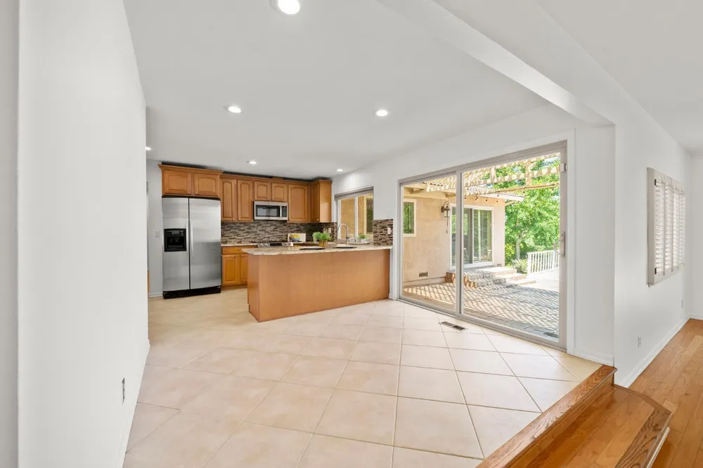 134 Canyon Rim Dr, Folsom, CA 95630
