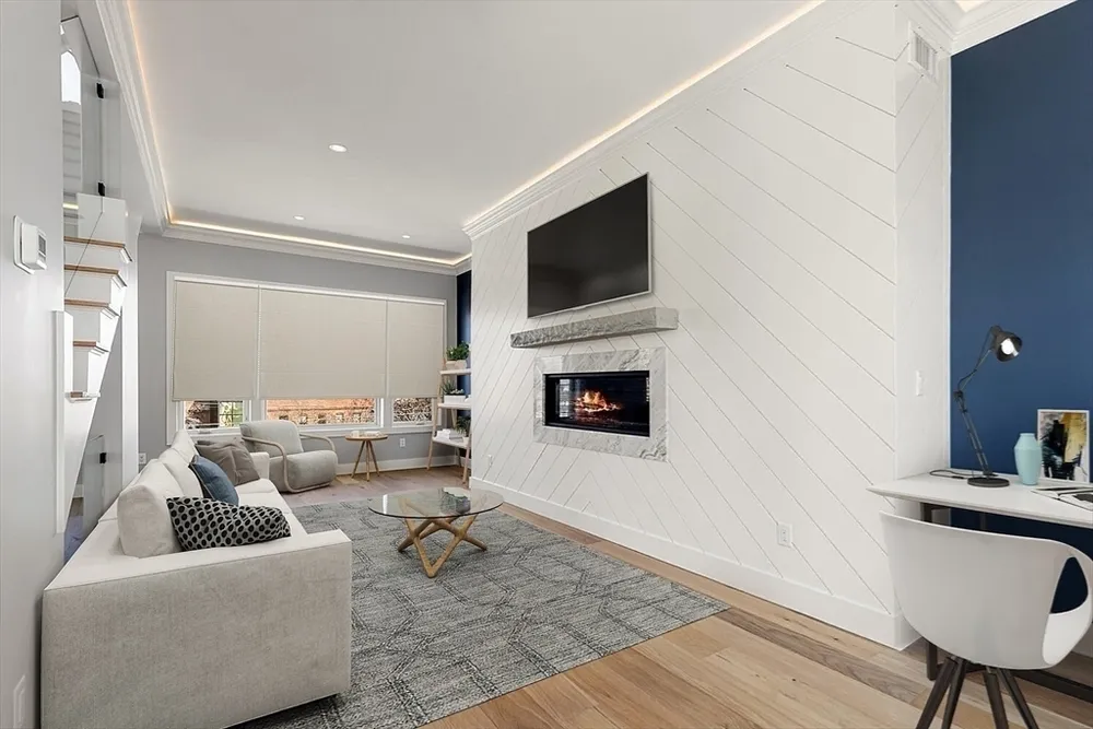 308 Newton St, Waltham, MA 02453