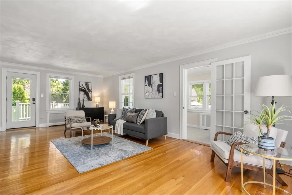 136 Alexander Ave, Belmont, MA 02478