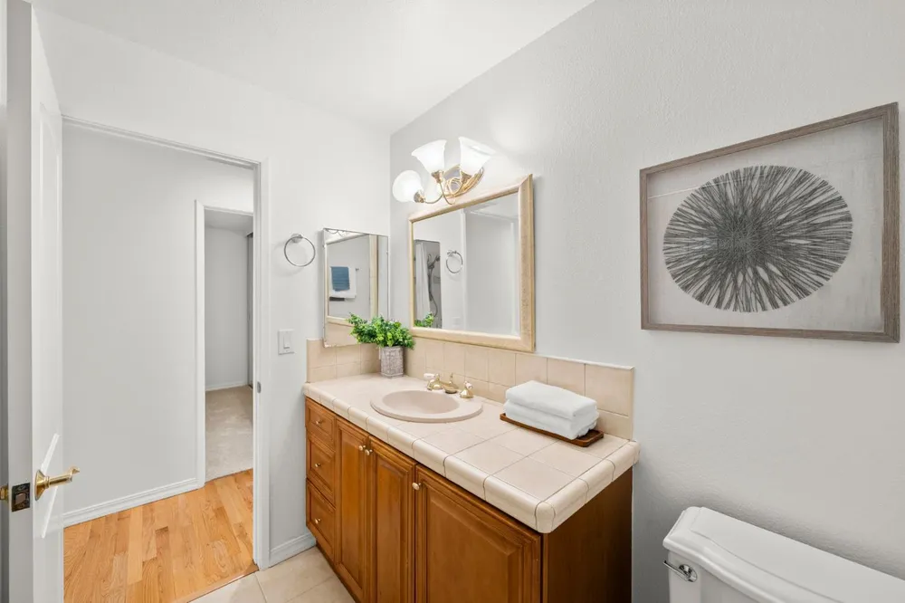 134 Canyon Rim Dr, Folsom, CA 95630