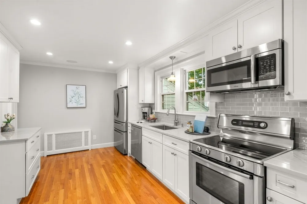 136 Alexander Ave, Belmont, MA 02478