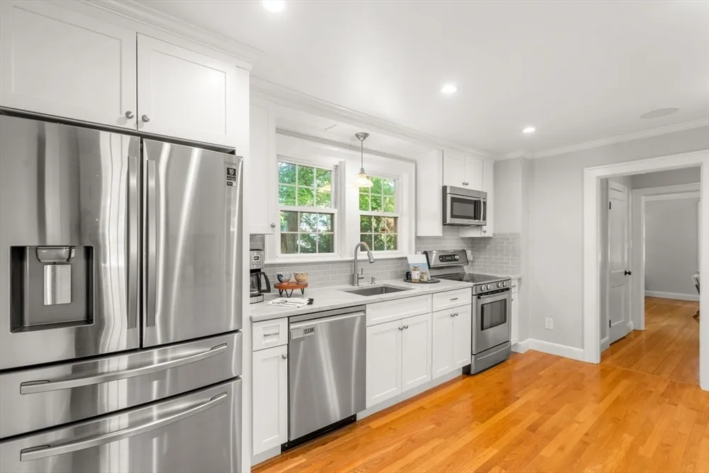 136 Alexander Ave, Belmont, MA 02478