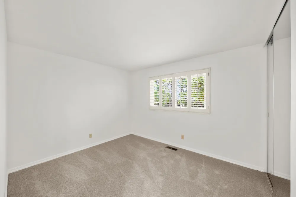 134 Canyon Rim Dr, Folsom, CA 95630