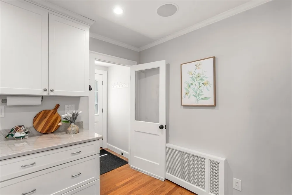 136 Alexander Ave, Belmont, MA 02478