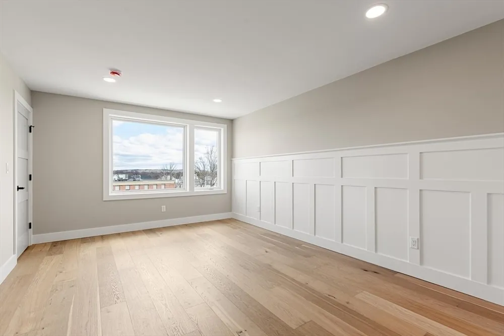 308 Newton St, Waltham, MA 02453