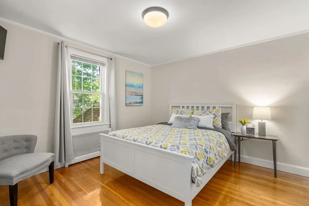 136 Alexander Ave, Belmont, MA 02478