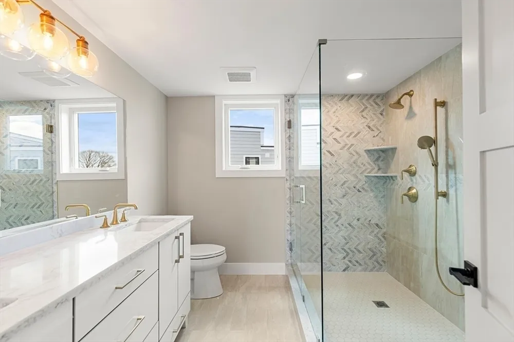 308 Newton St, Waltham, MA 02453