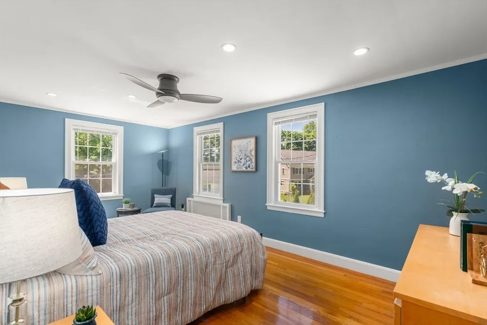 136 Alexander Ave, Belmont, MA 02478