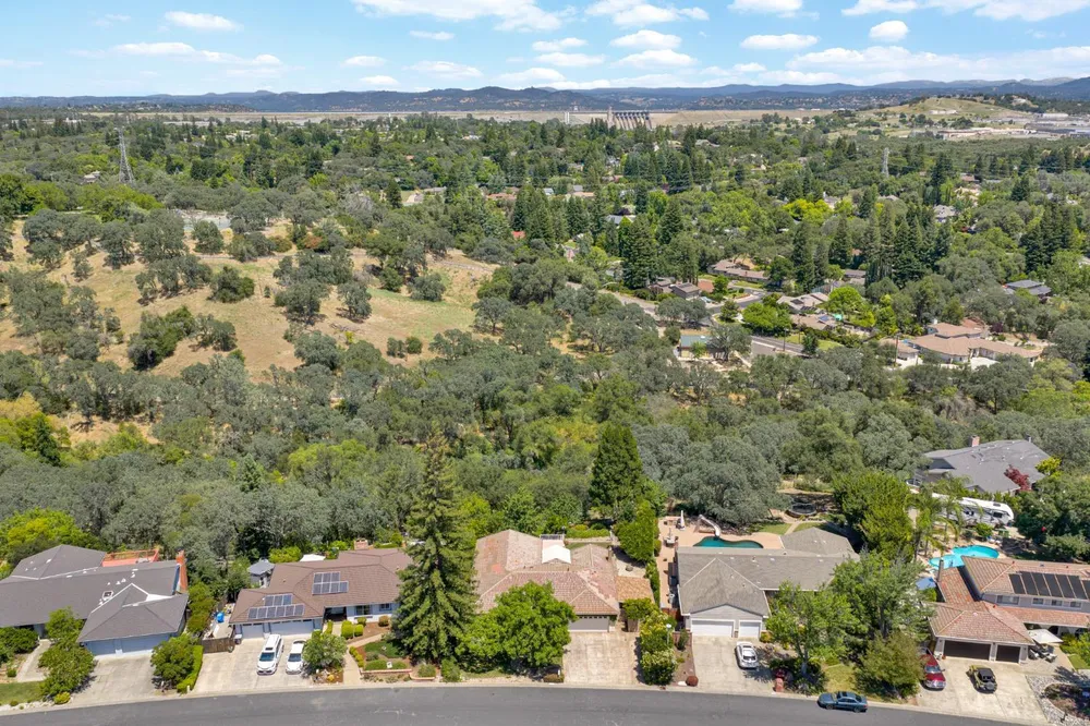 134 Canyon Rim Dr, Folsom, CA 95630