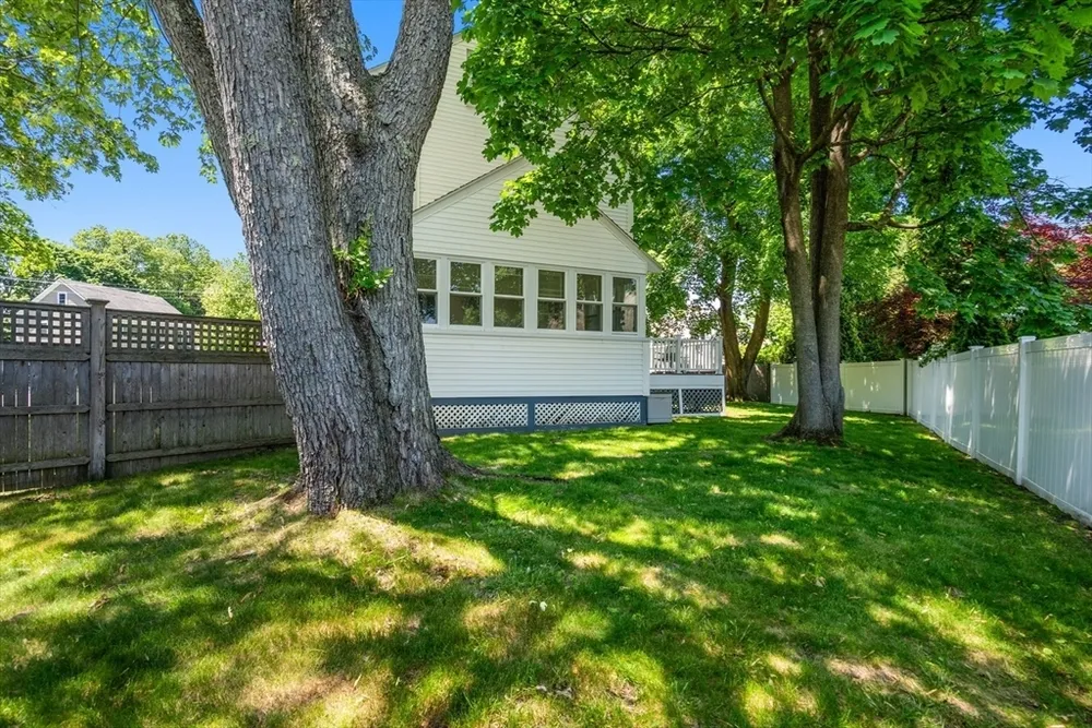 136 Alexander Ave, Belmont, MA 02478