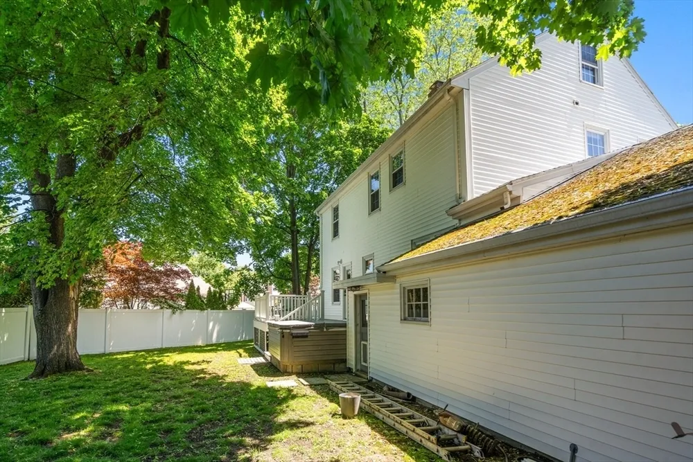 136 Alexander Ave, Belmont, MA 02478