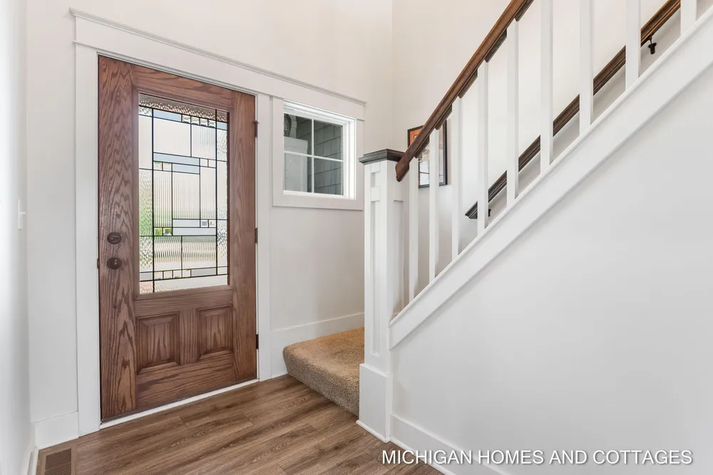 4401 Grand Pt, Holland, MI 49424
