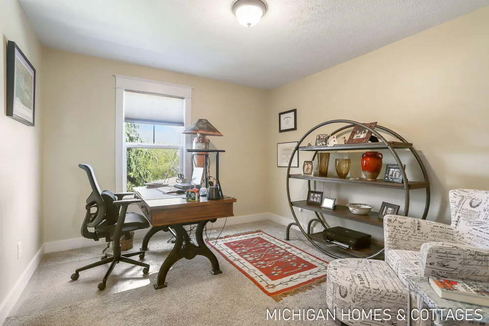 4401 Grand Pt, Holland, MI 49424