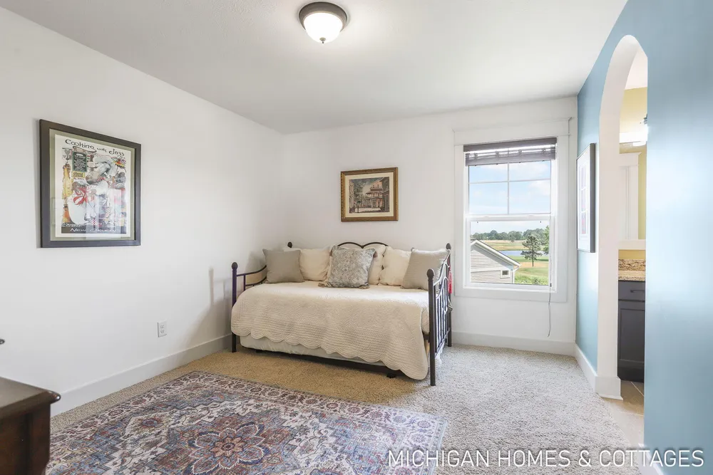 4401 Grand Pt, Holland, MI 49424
