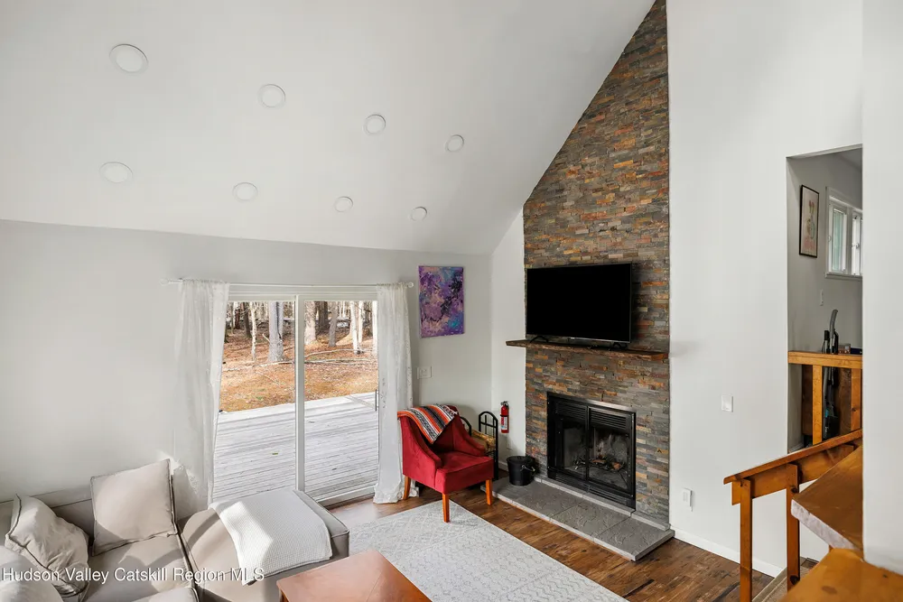 150 Vining Rd, Windham, NY 12496