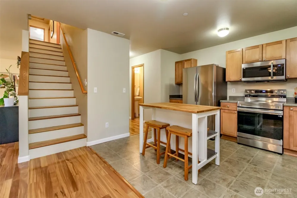 21648 SE 297th Terrace, Kent, WA 98042