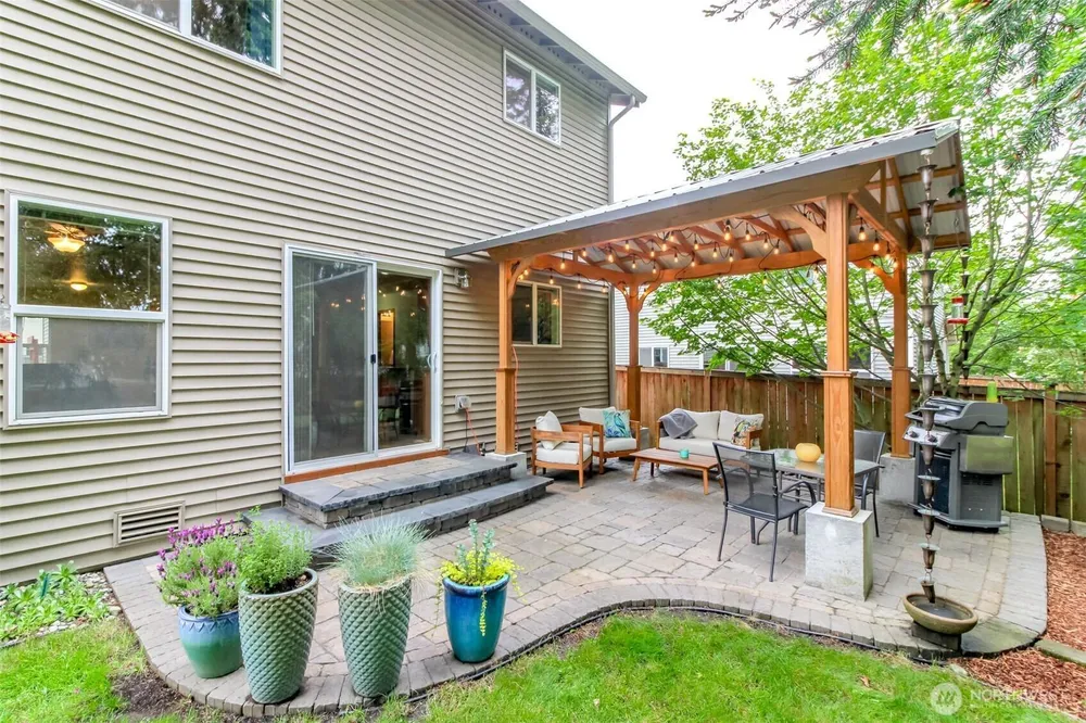 21648 SE 297th Terrace, Kent, WA 98042