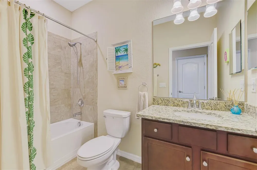 10443 Medjool Dr, Venice, FL 34293