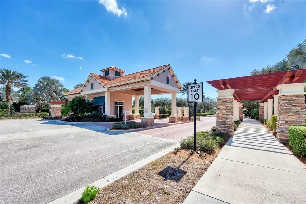 10443 Medjool Dr, Venice, FL 34293