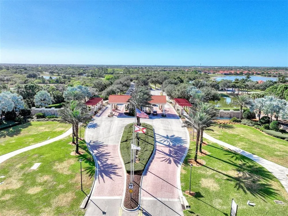 10443 Medjool Dr, Venice, FL 34293