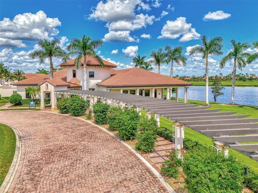 10443 Medjool Dr, Venice, FL 34293