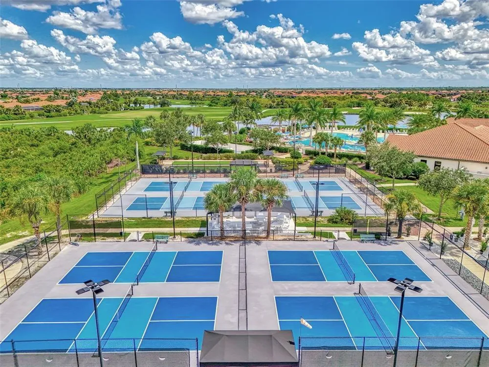 10443 Medjool Dr, Venice, FL 34293
