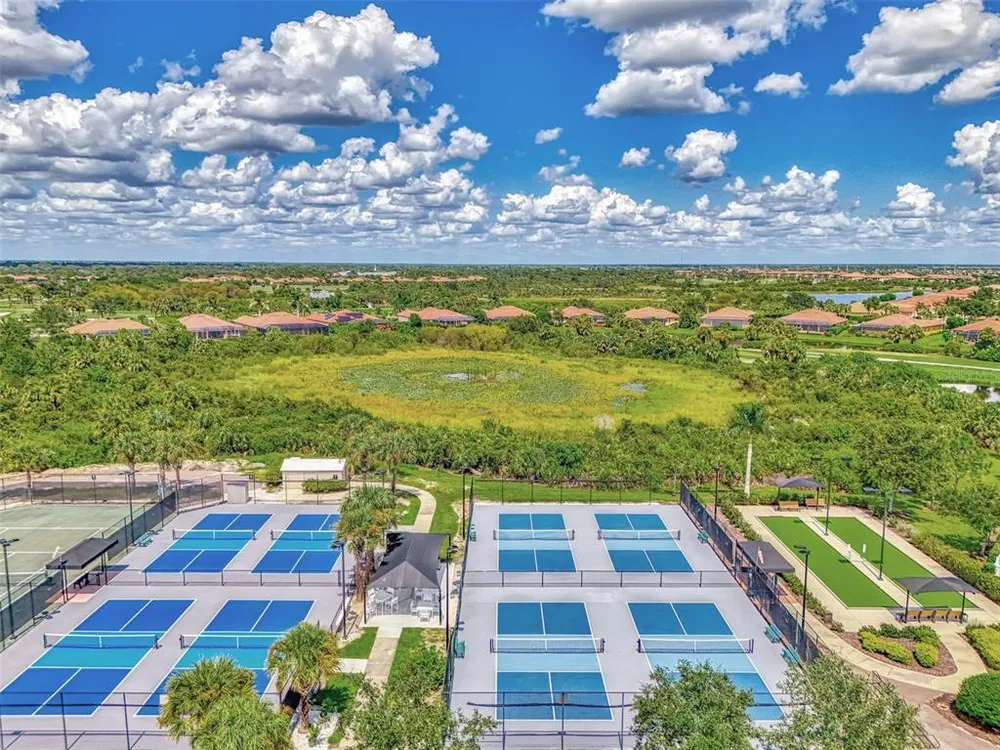 10443 Medjool Dr, Venice, FL 34293