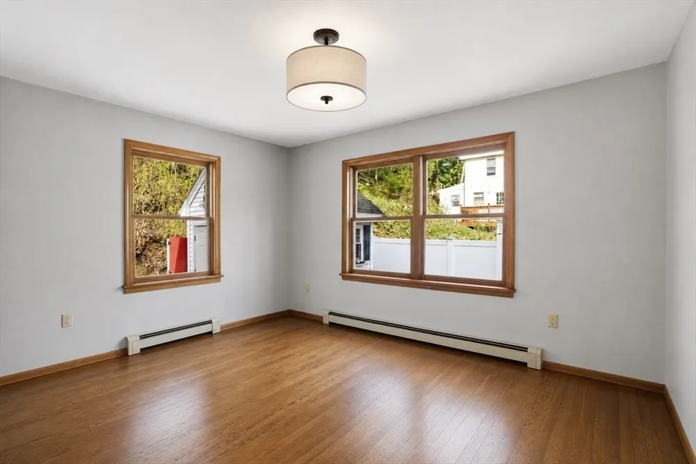 67 Wituwamat Rd, Weymouth, MA 02191
