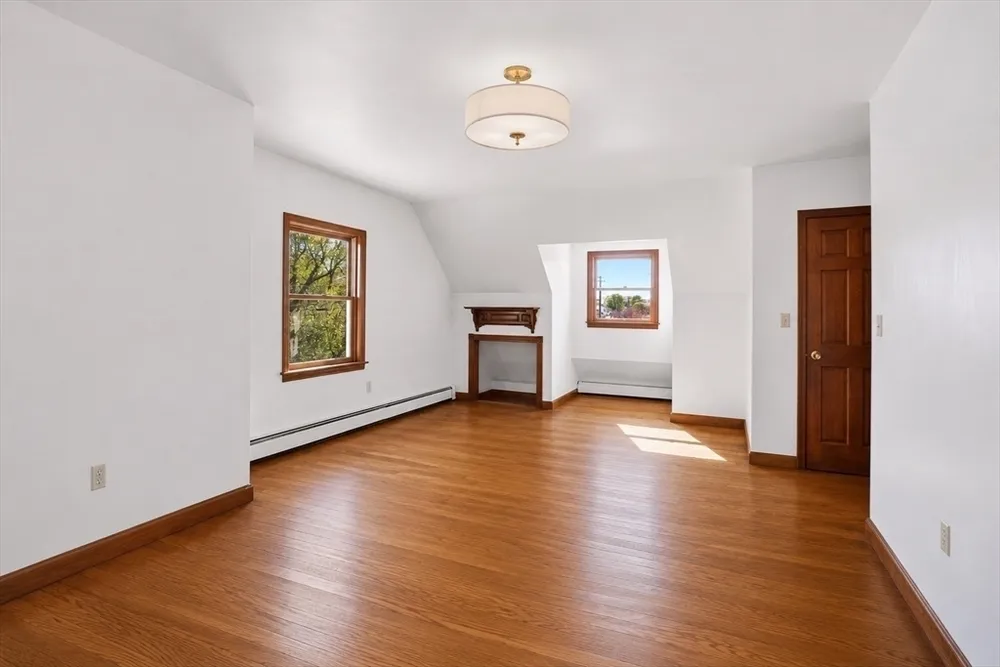 67 Wituwamat Rd, Weymouth, MA 02191