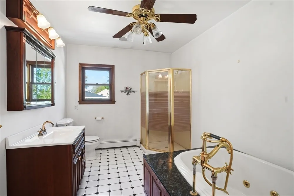 67 Wituwamat Rd, Weymouth, MA 02191