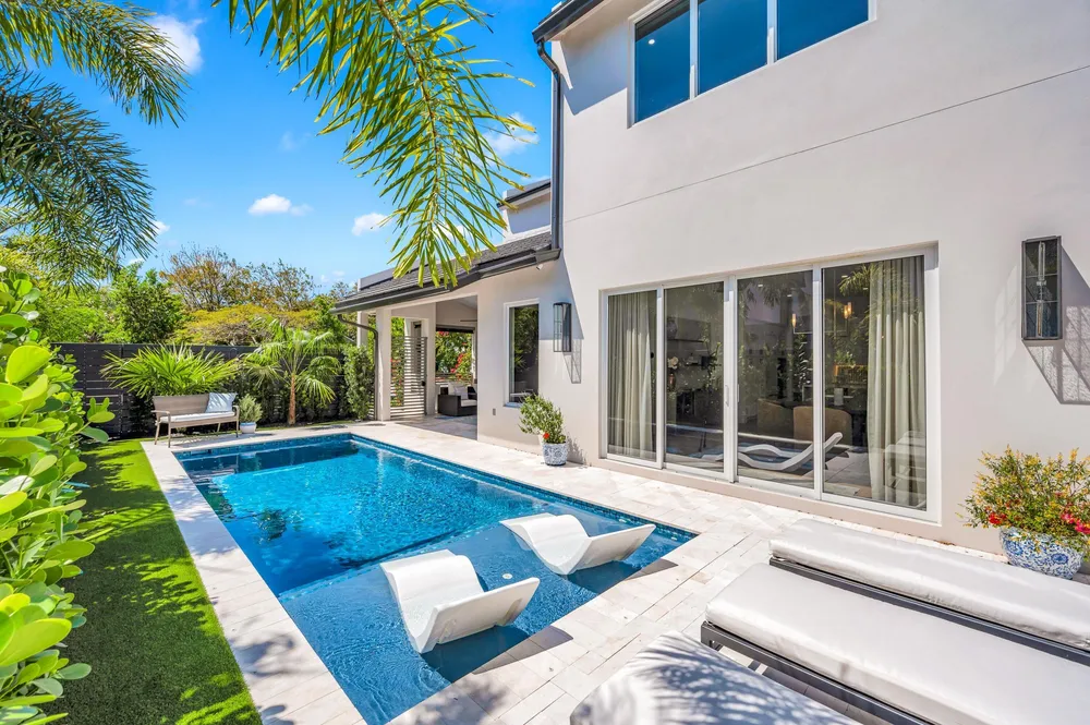 618 NE 15th Ave, Fort Lauderdale, FL 33304