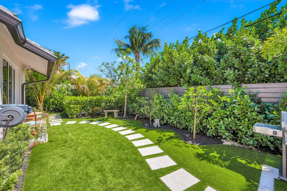 618 NE 15th Ave, Fort Lauderdale, FL 33304