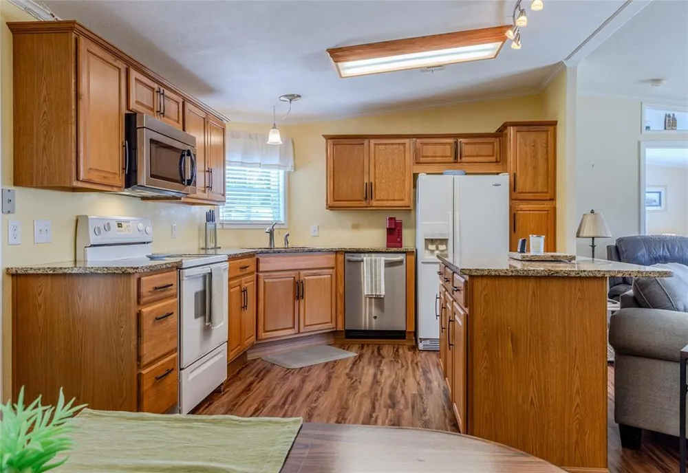 2100 Kings Hwy, Port Charlotte, FL 33980