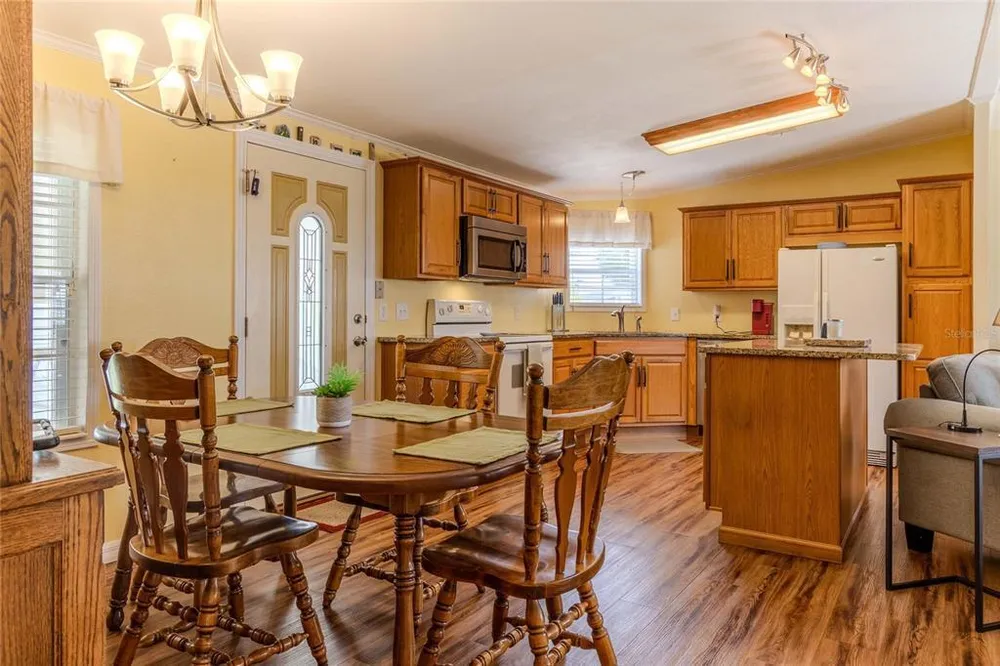 2100 Kings Hwy, Port Charlotte, FL 33980
