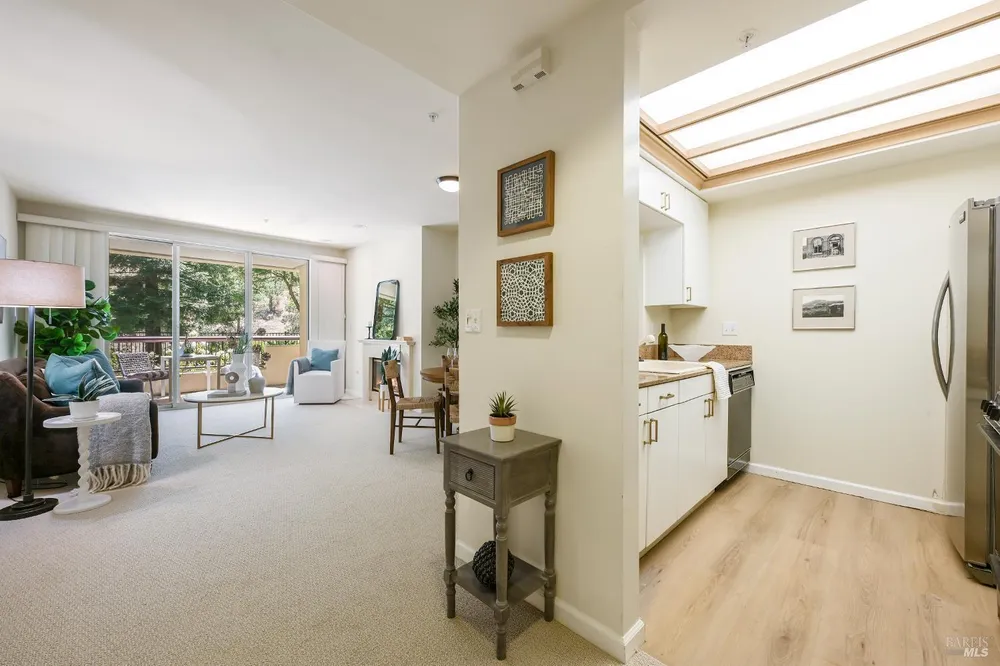 200 Deer Valley Rd, San Rafael, CA 94903