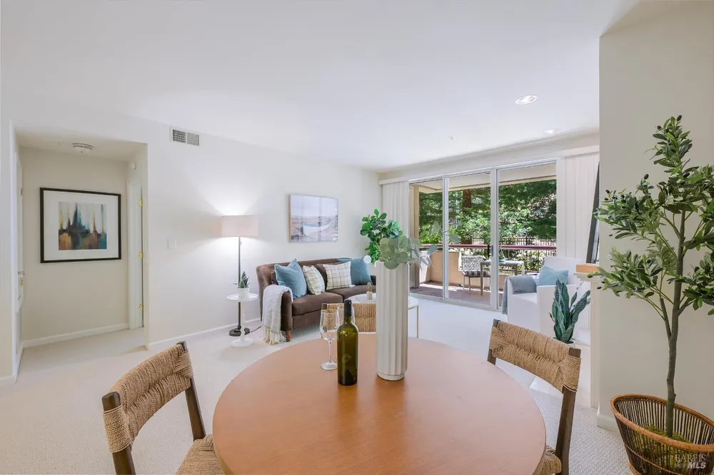 200 Deer Valley Rd, San Rafael, CA 94903