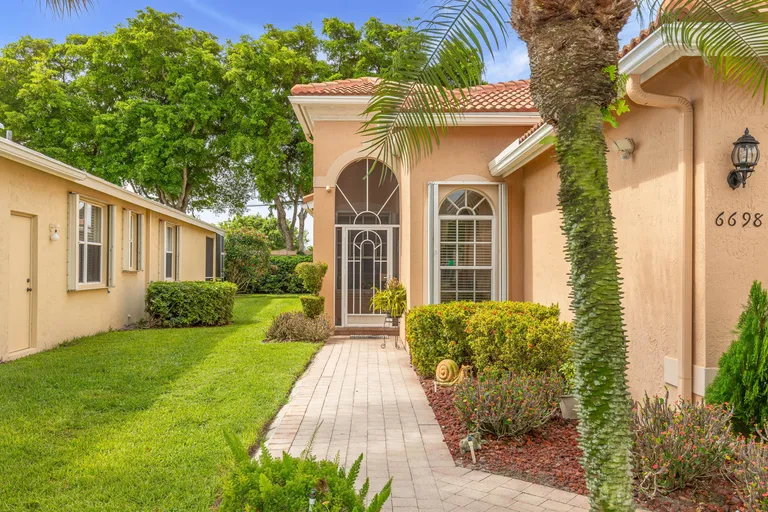 6698 Via Roma, Delray Beach, FL 33446