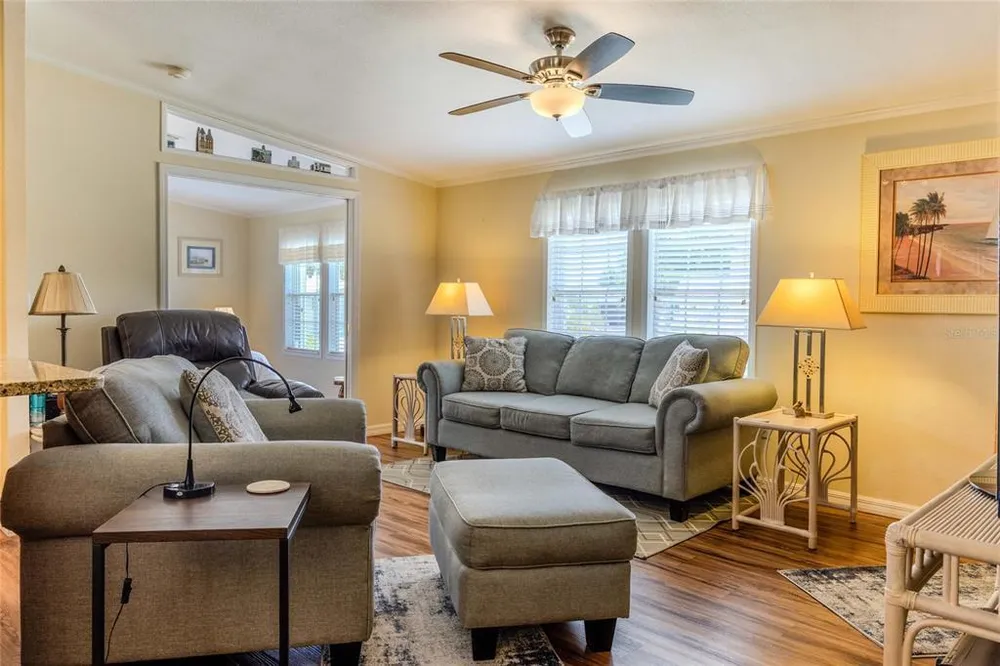 2100 Kings Hwy, Port Charlotte, FL 33980