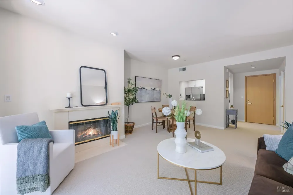 200 Deer Valley Rd, San Rafael, CA 94903