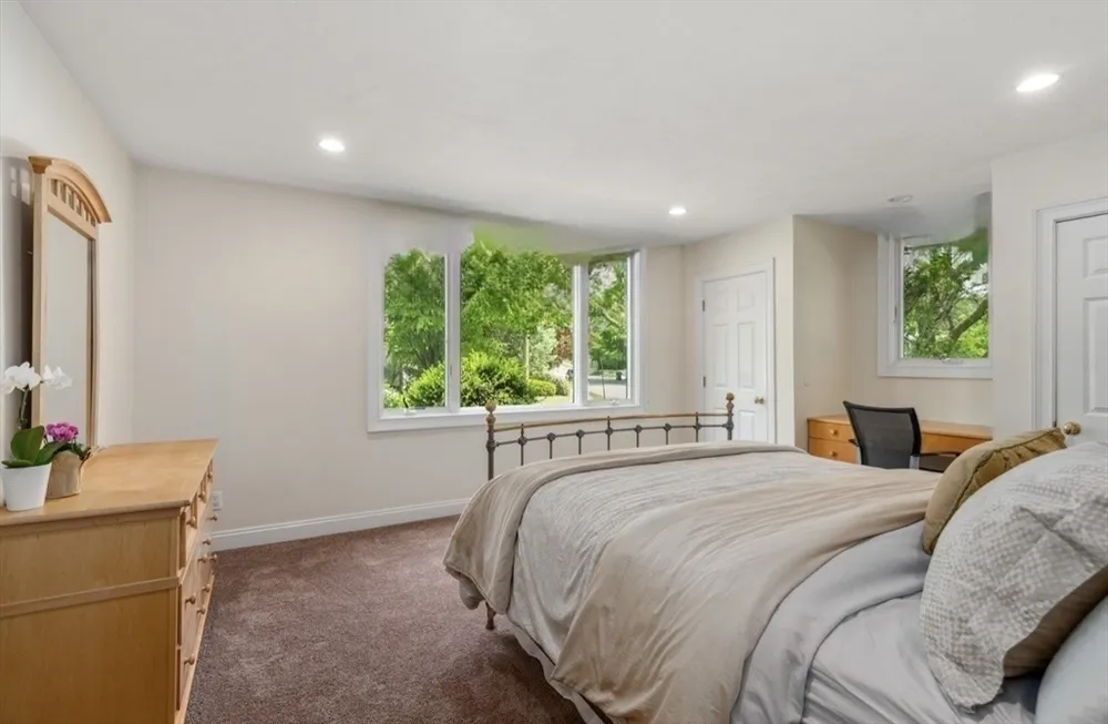 183 Old Farm Rd, Newton, MA 02459