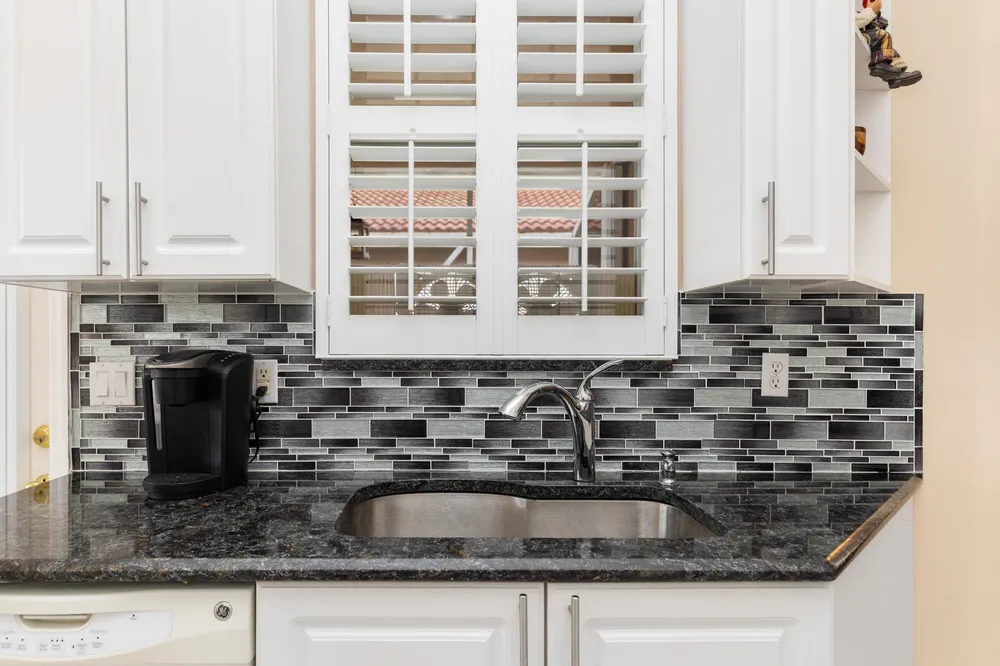 6698 Via Roma, Delray Beach, FL 33446
