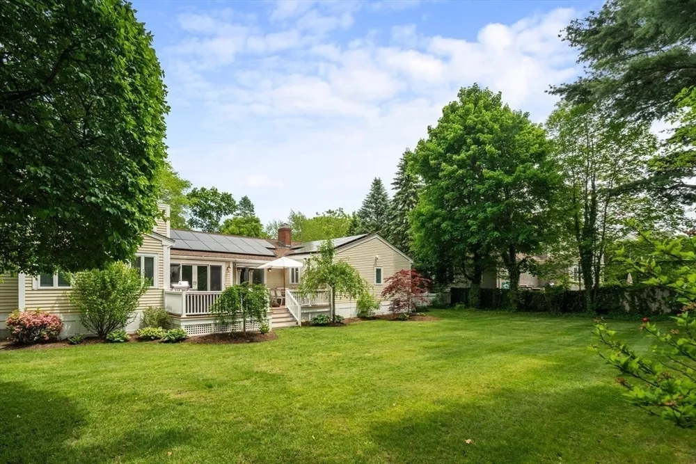 183 Old Farm Rd, Newton, MA 02459