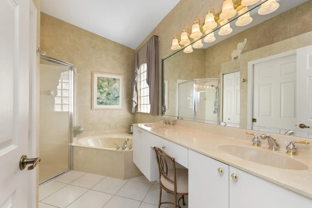 6698 Via Roma, Delray Beach, FL 33446