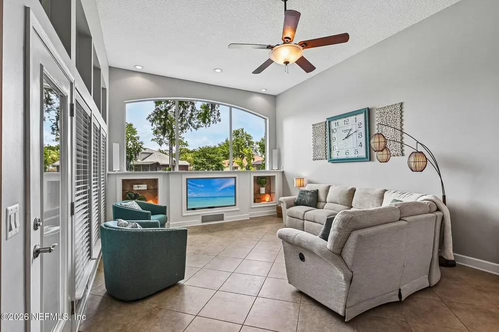 1452 Course View Dr, Fleming Island, FL 32003