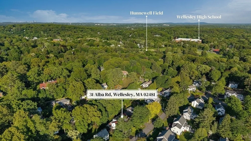 31 Alba Rd, Wellesley, MA 02481