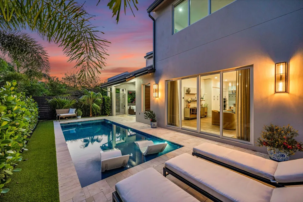 618 NE 15th Ave, Fort Lauderdale, FL 33304