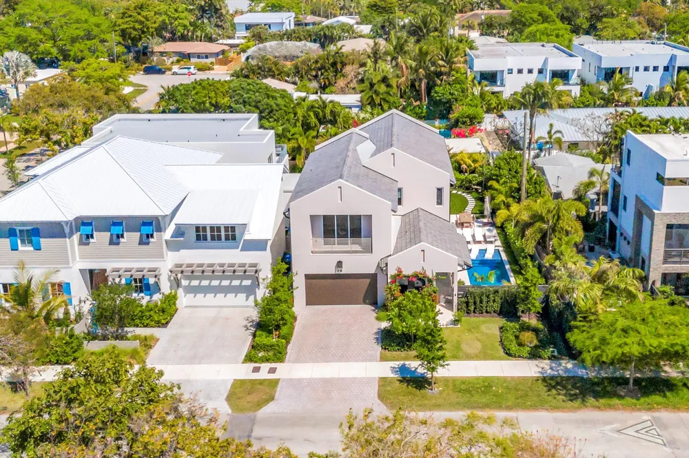 618 NE 15th Ave, Fort Lauderdale, FL 33304
