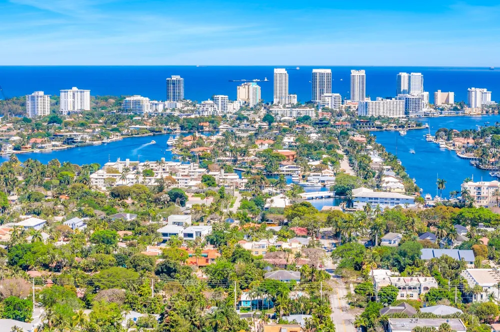 618 NE 15th Ave, Fort Lauderdale, FL 33304